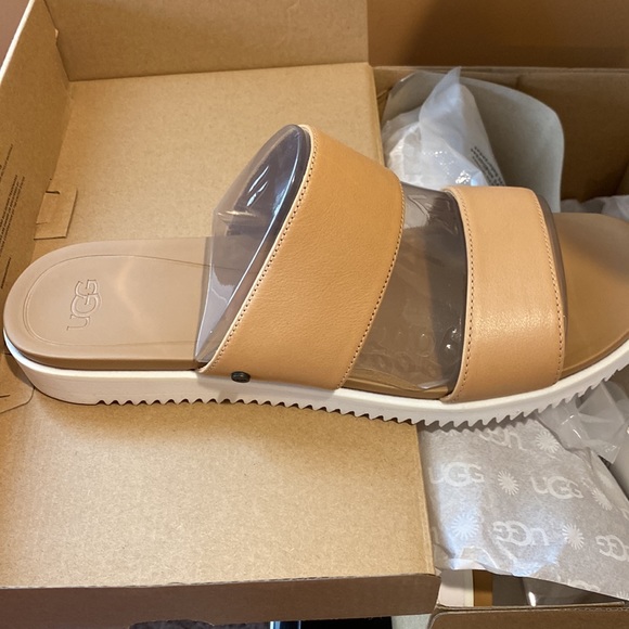 100% authentic Ugg women sandals size 11m. Brand new in original box. - Picture 3 of 5